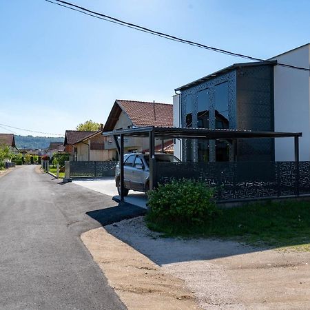 Hazam Apartmani Sanski Most Exterior foto