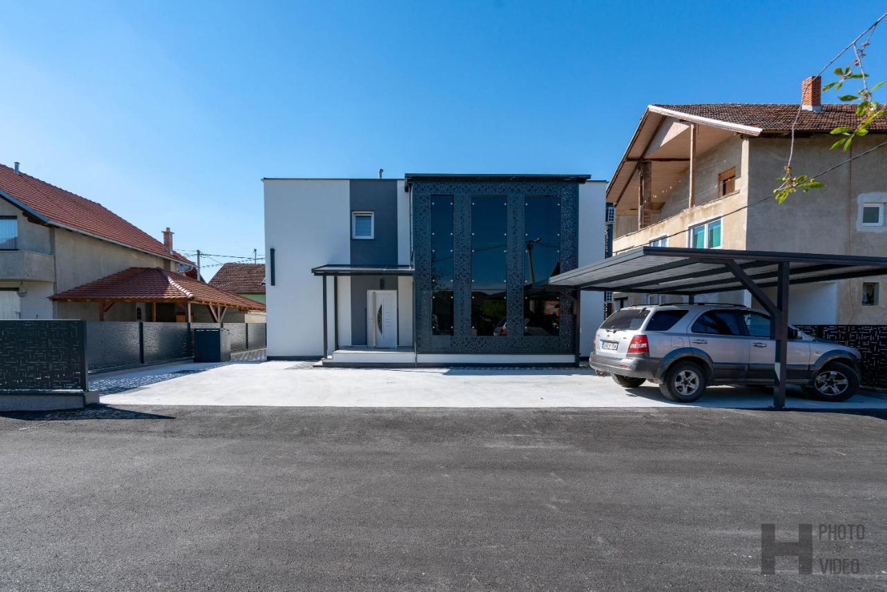 Hazam Apartmani Sanski Most Exterior foto