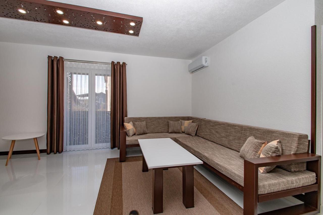 Hazam Apartmani Sanski Most Exterior foto