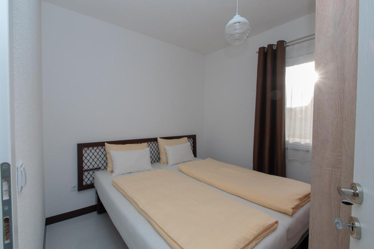 Hazam Apartmani Sanski Most Exterior foto